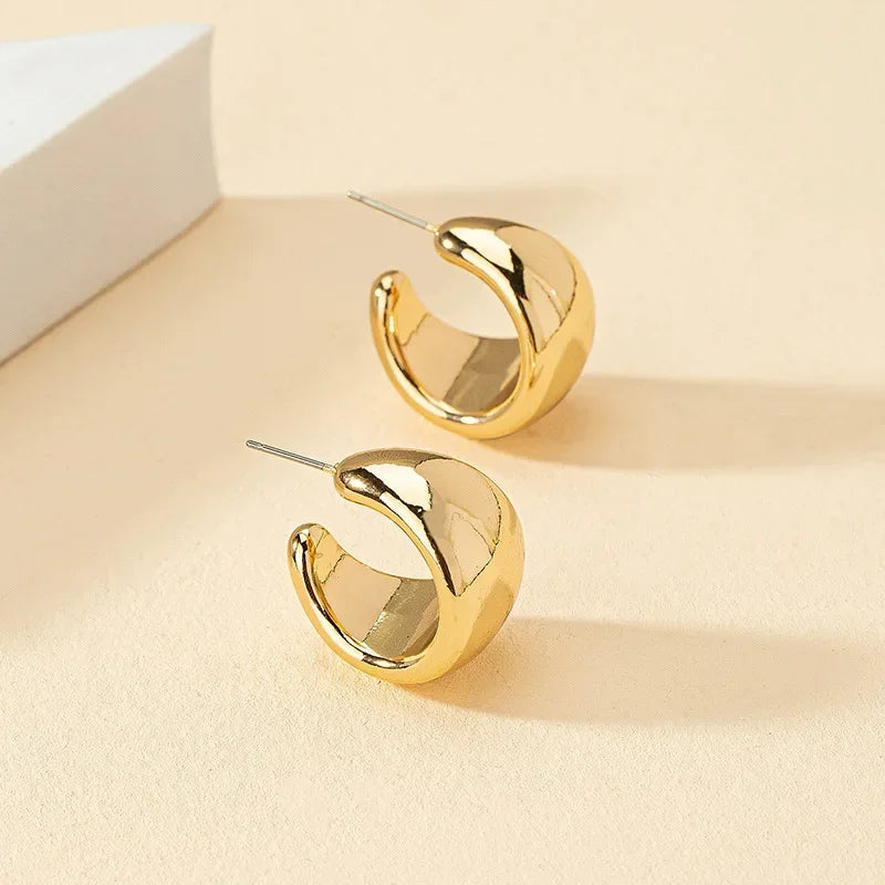 New Gold Color Round Chunky Earrings for Women Lightweight Smooth Metal Open Thick Hoops Fashion Trendy Jewelry 2023
